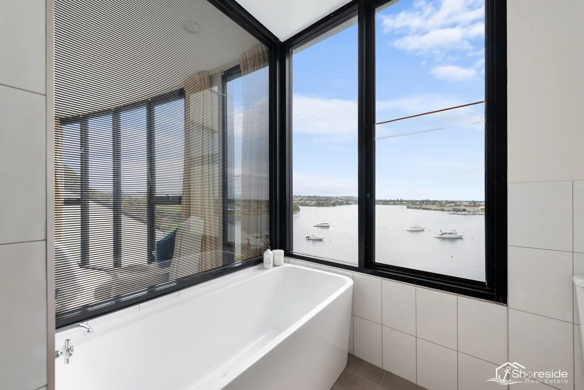 Additional image 14 of 4A Wattlebird Close, Lakes Entrance VIC 3909