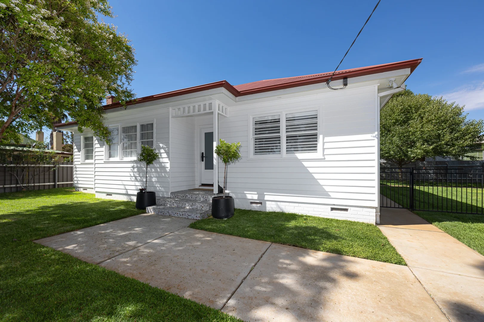 Additional image 20 of 2 Charleville Road, Turvey Park NSW 2650