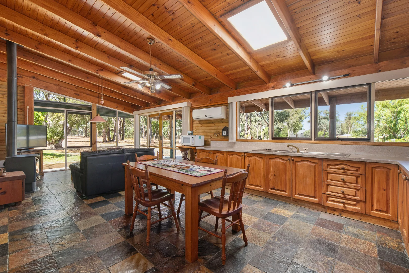 Additional image 11 of 20 Bellbird Court, Langwarrin VIC 3910