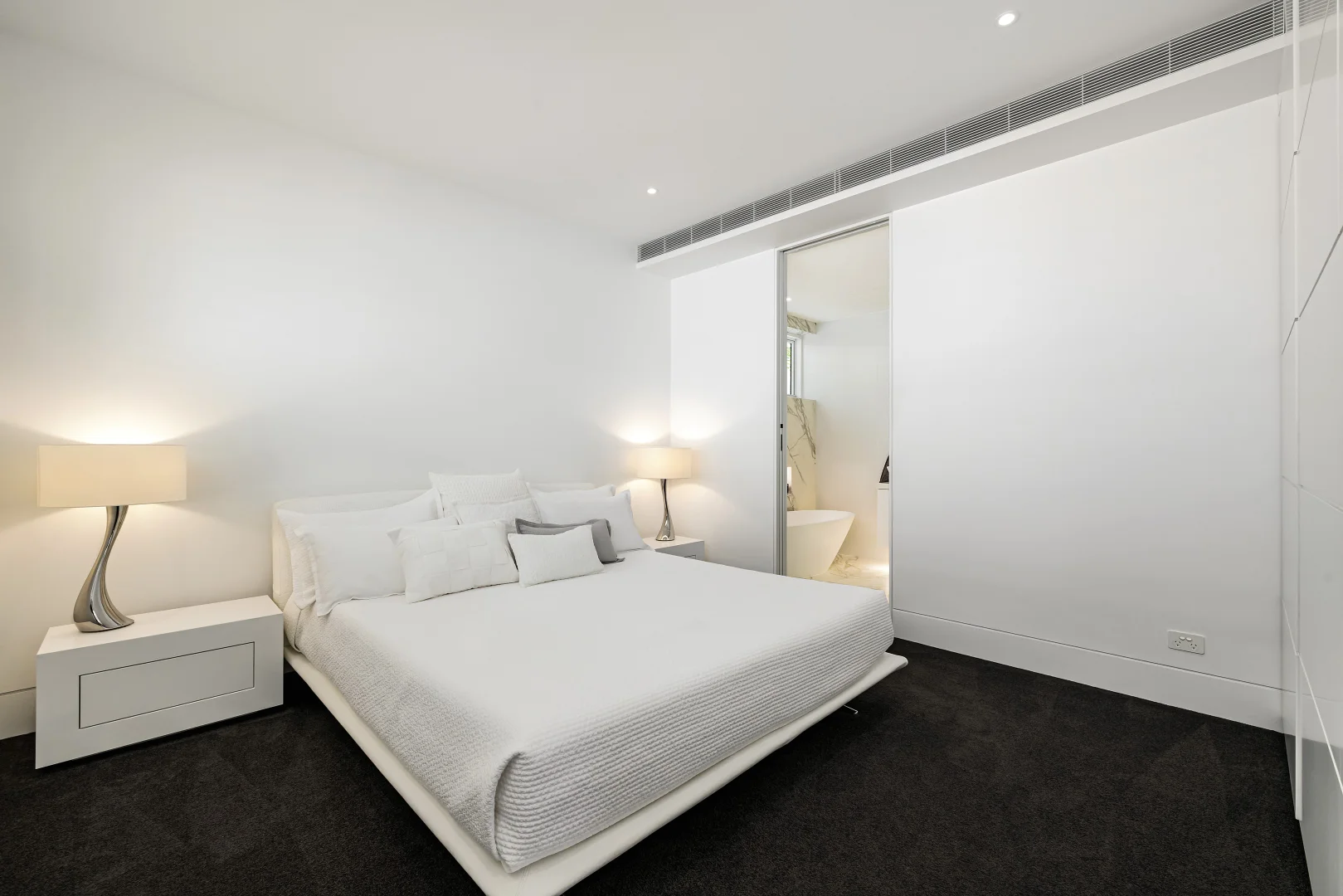 Additional image 22 of 46 Woodroffe Avenue, Main Beach QLD 4217