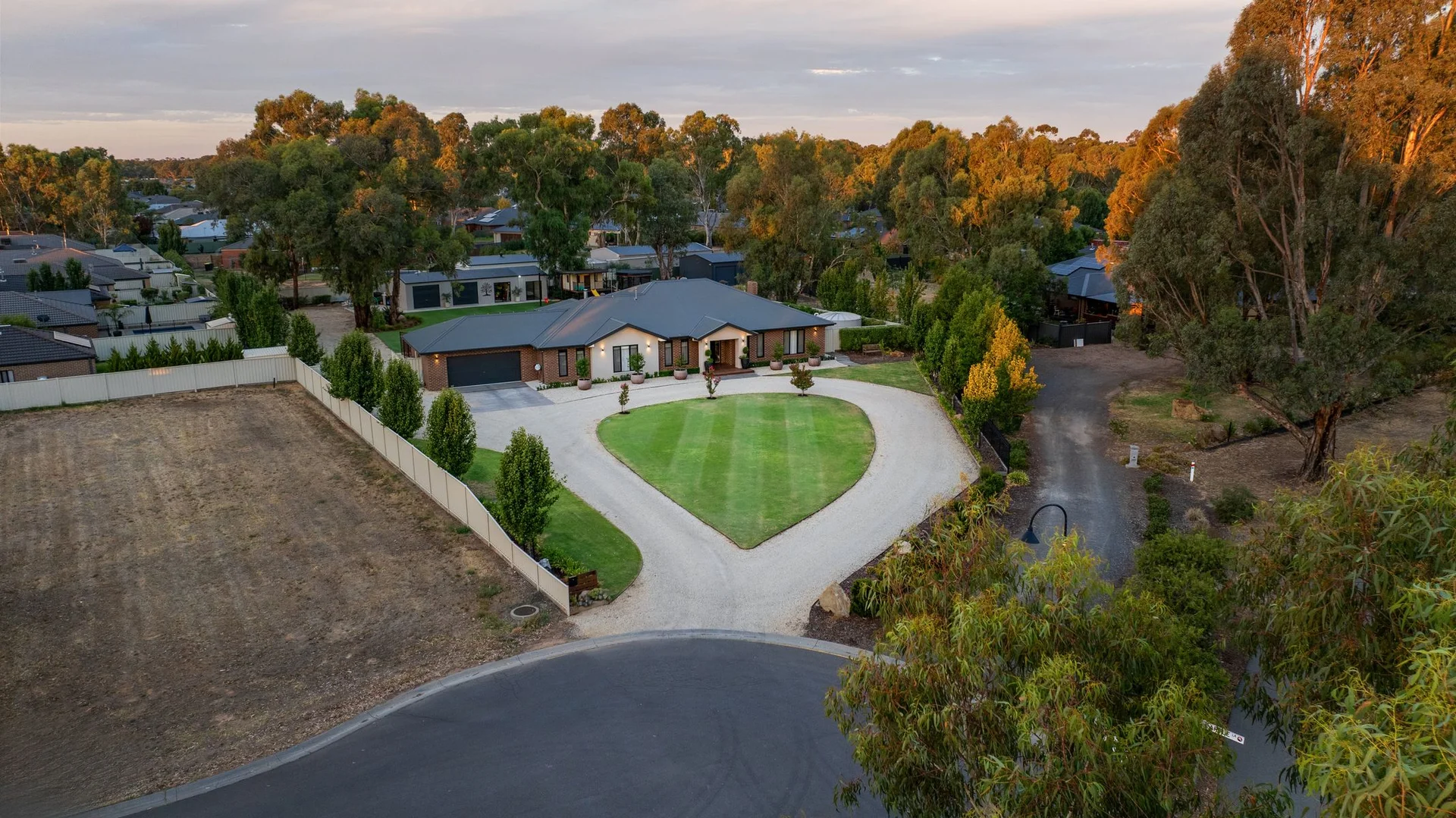 Additional image 24 of 20B Elandra Drive, Ascot VIC 3551