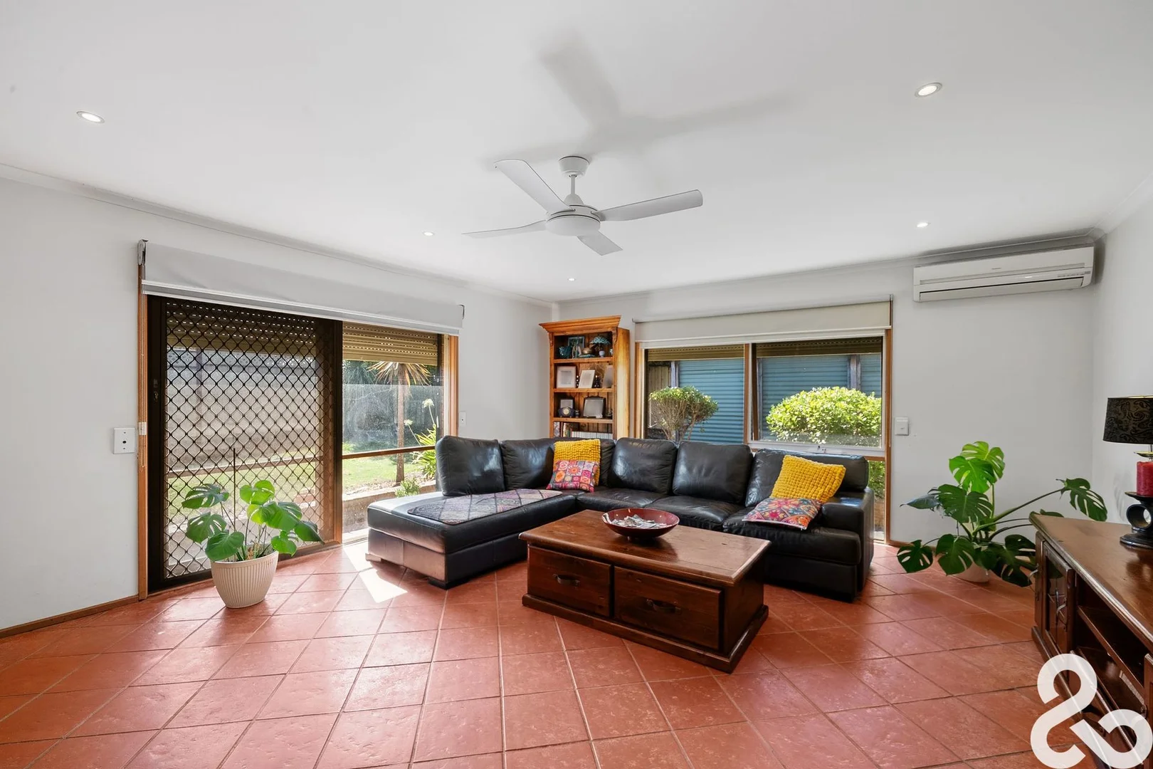 Additional image 2 of 12 Azalea Avenue, Mill Park VIC 3082