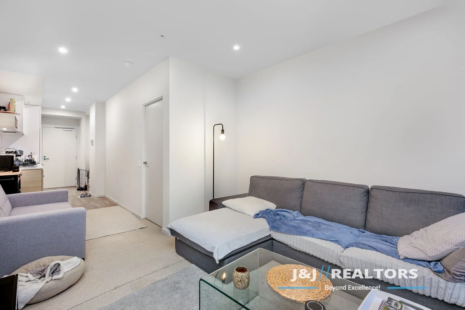 Additional image 4 of 3/8 Bond Street, Caulfield North VIC 3161