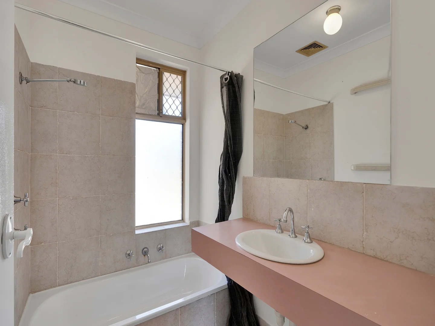 Additional image 2 of 84 Ewart St, Midland WA 6056