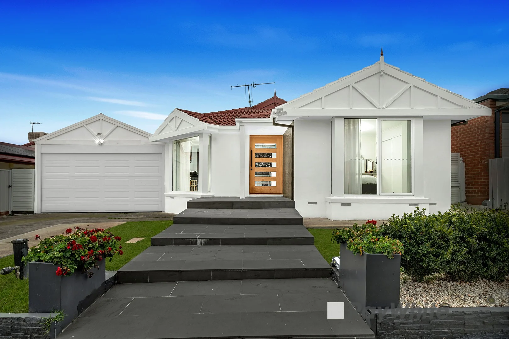 4 Seaton Rise, Hallam VIC 3803