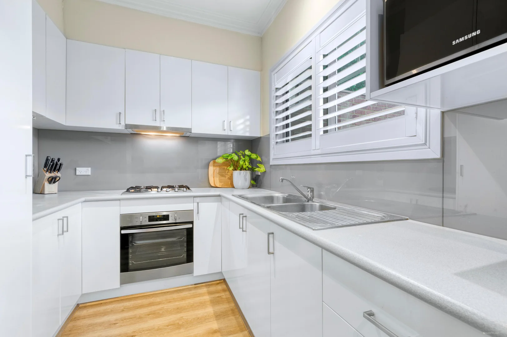 Additional image 5 of 4/28 Bamfield Road, Heidelberg Heights VIC 3081