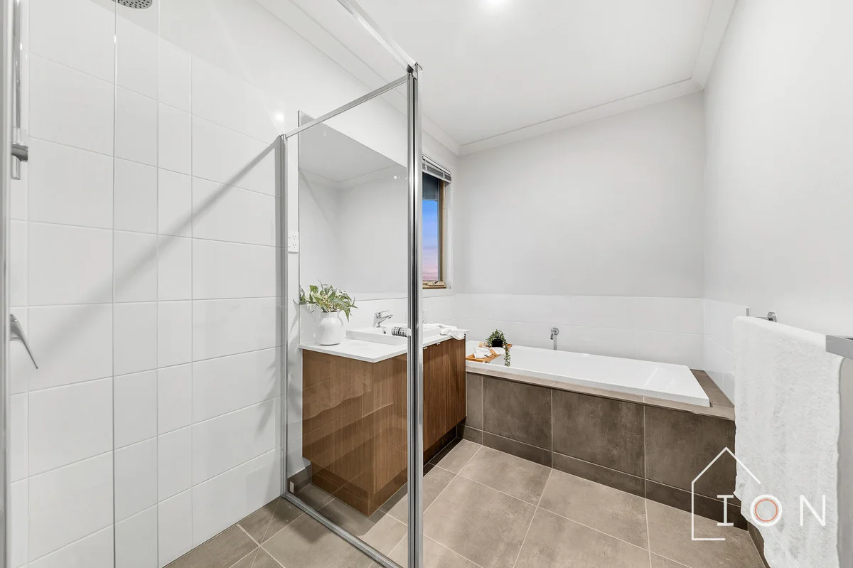 Additional image 19 of 1 Growling Grass Drive, Clyde North VIC 3978