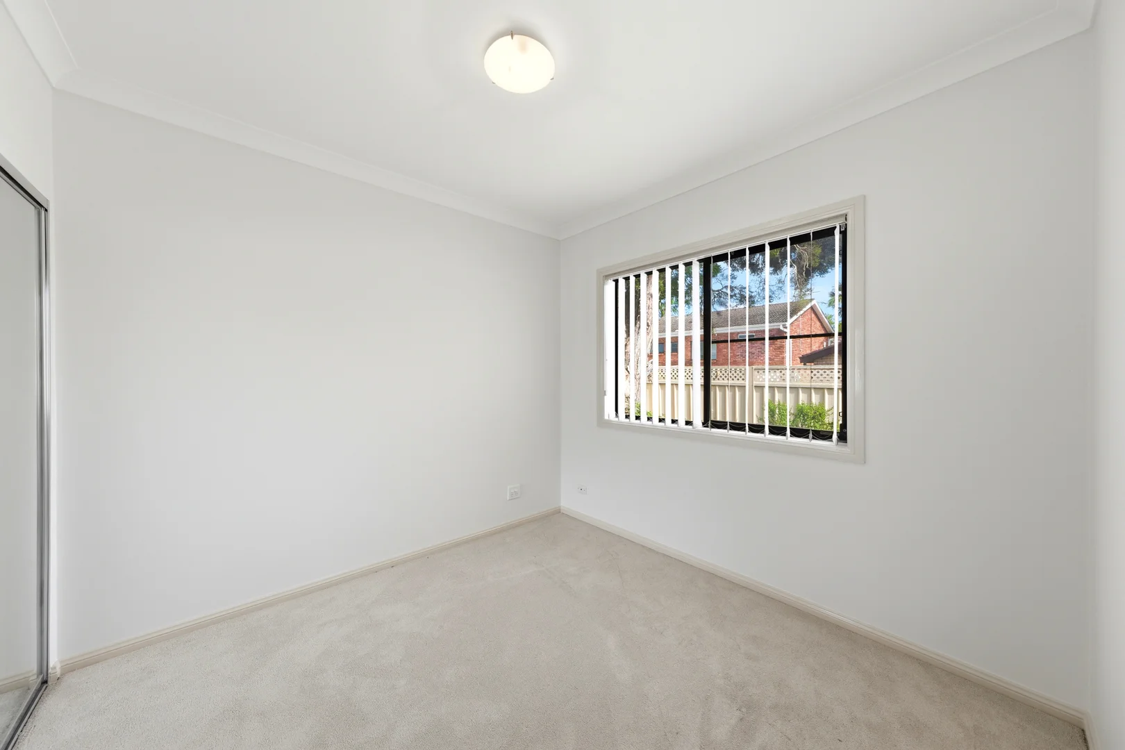 Additional image 10 of 3/4-5 Iona Place, Bass Hill NSW 2197