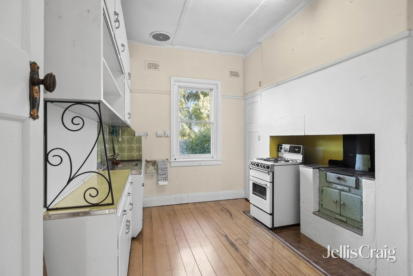 Additional image 5 of 69 Lyttleton Street, Castlemaine VIC 3450