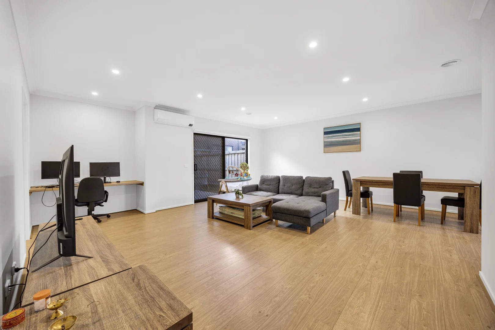 Additional image 10 of 207 Maracana Avenue, Manor Lakes VIC 3024