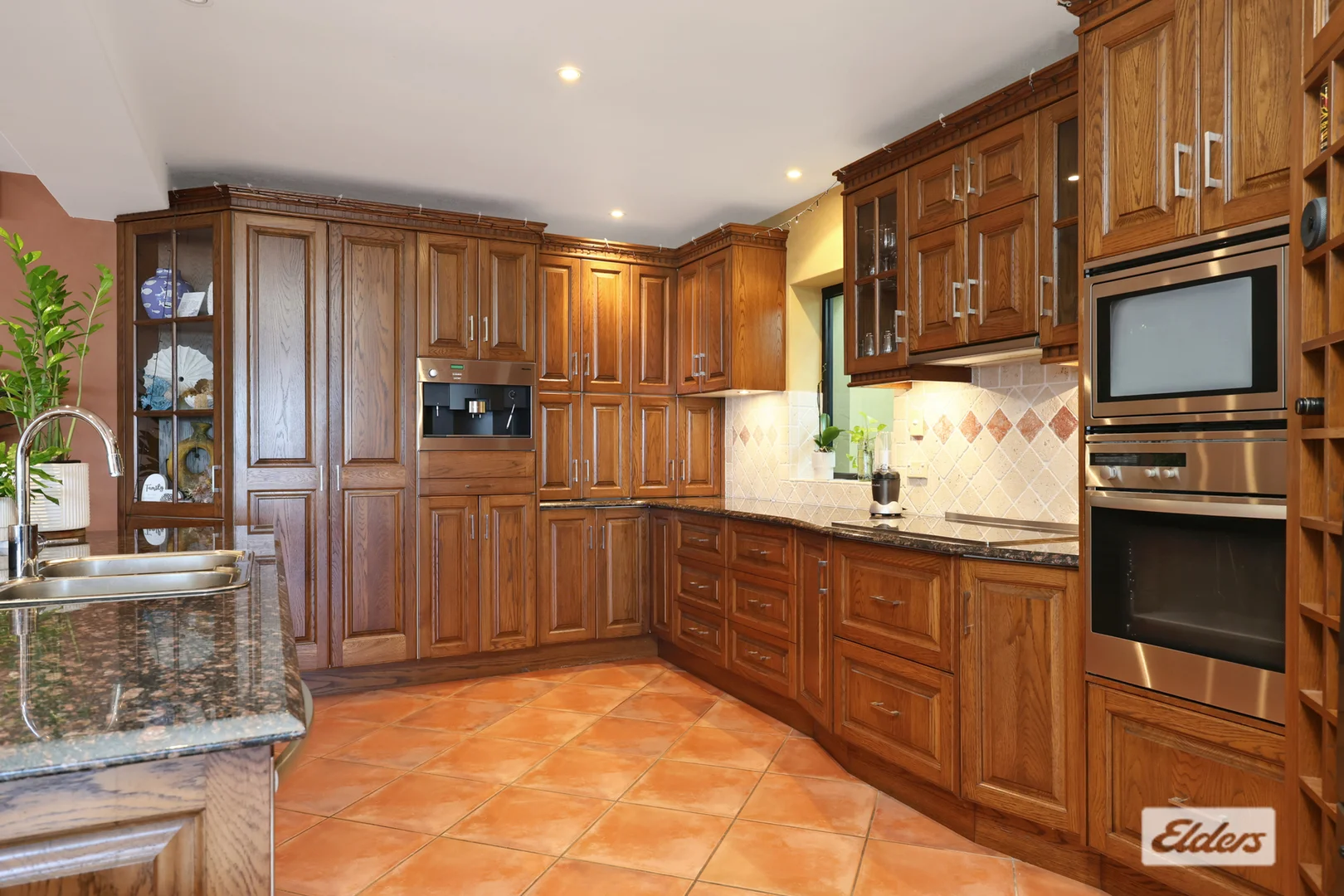 Additional image 97 of 9 Rosslyn Close, Lammermoor QLD 4703