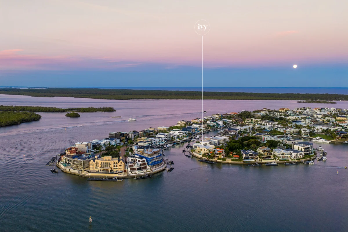 Additional image 34 of 31 Hampton Court, Sovereign Islands QLD 4216