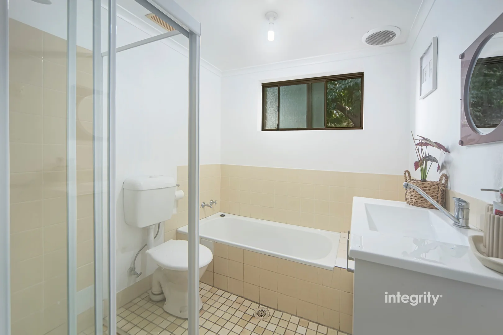 Additional image 5 of 1/1A Shorland Place, Nowra NSW 2541