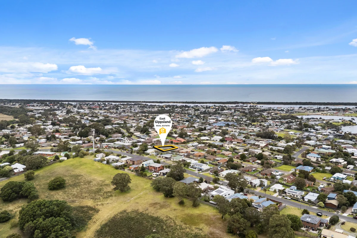 Additional image 32 of 12 Bronsdon Street, Lakes Entrance VIC 3909
