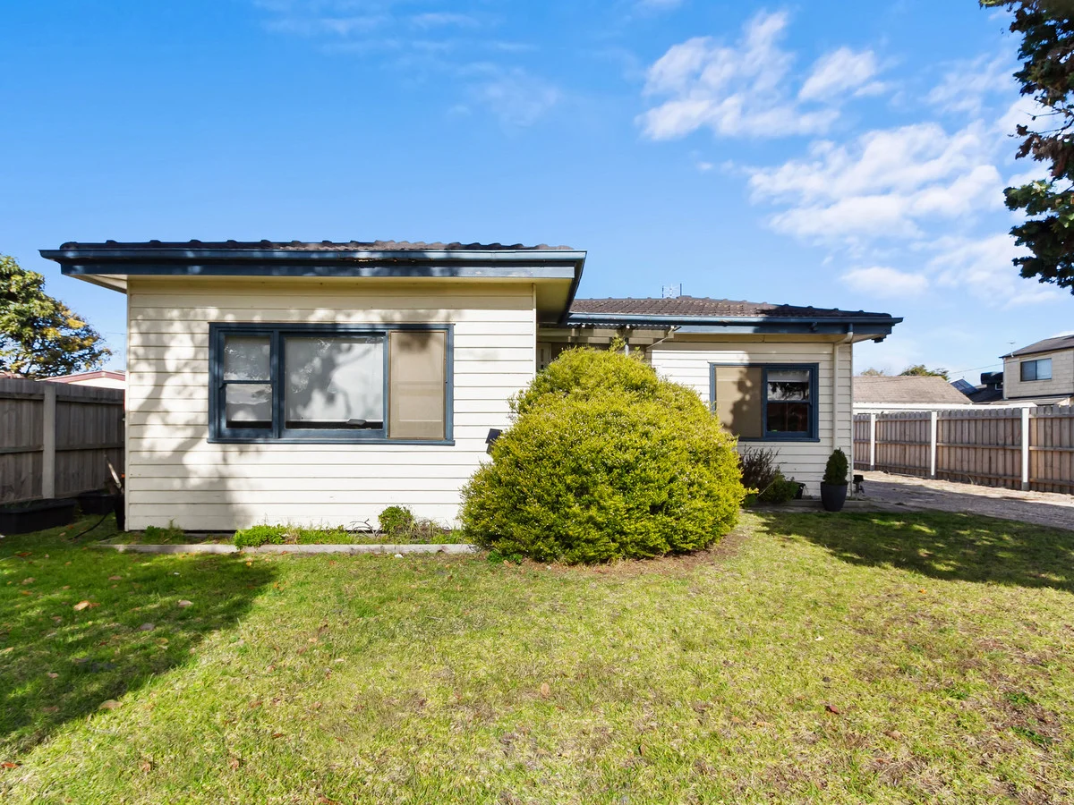 Additional image 4 of 70 Roadknight Street, Lakes Entrance VIC 3909