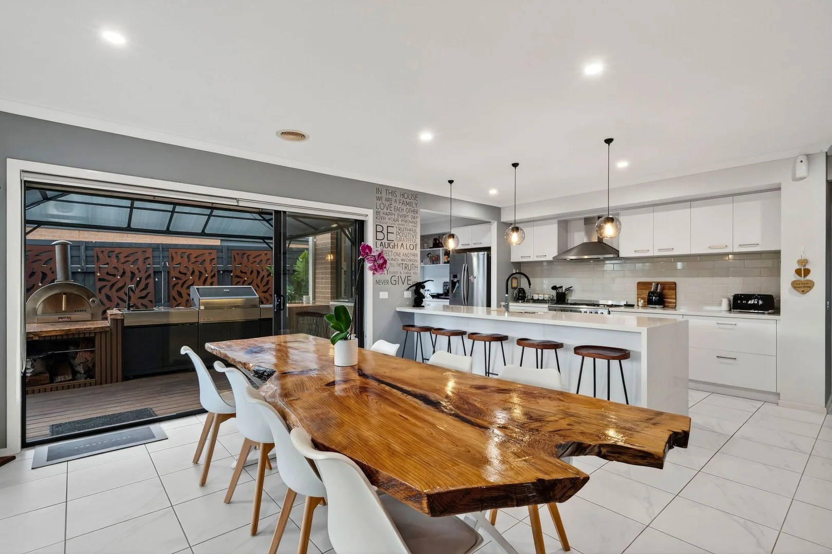 6 Boeing Street, Mount Duneed VIC 3217