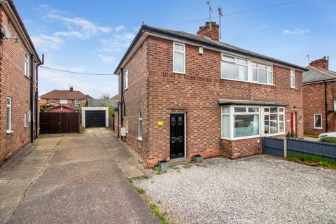 Hall Drive, Beeston, Nottingham, Nottinghamshire NG9