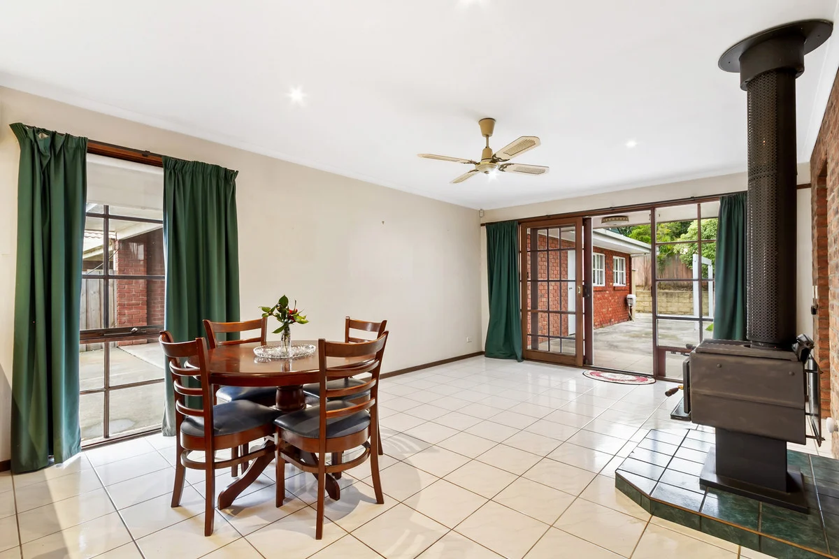 Additional image 22 of 12 Bronsdon Street, Lakes Entrance VIC 3909