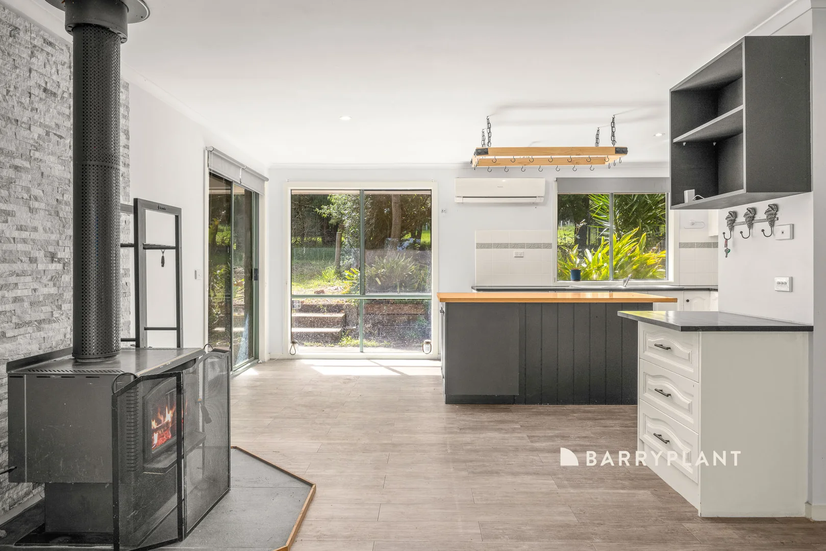 Additional image 4 of 16 Carlile Court, Drouin VIC 3818