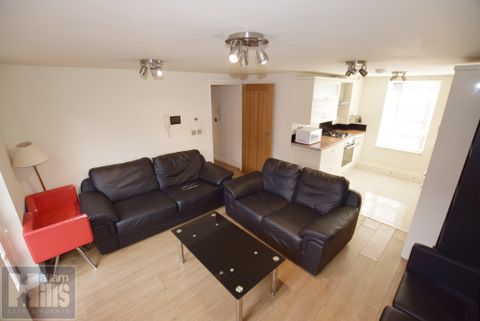 Broomspring Lane, Sheffield, South Yorkshire S10