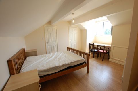 Woodhead Road, Sheffield, South Yorkshire S2