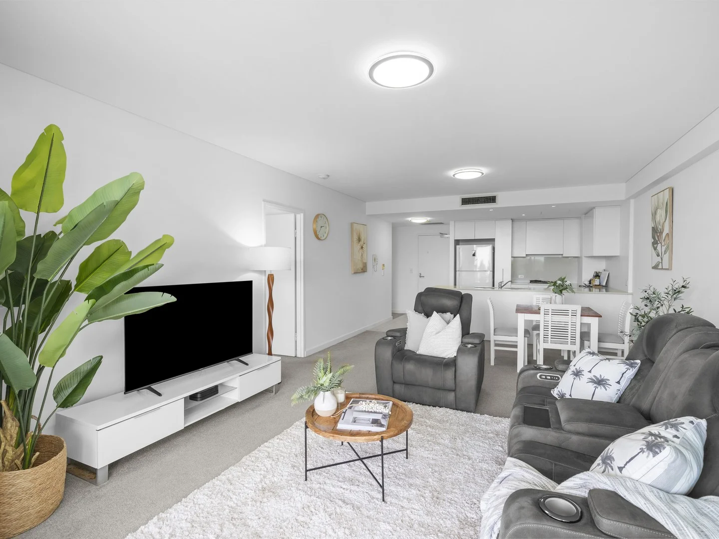 Additional image 2 of 003/2-8 Creek Street, Coolangatta QLD 4225