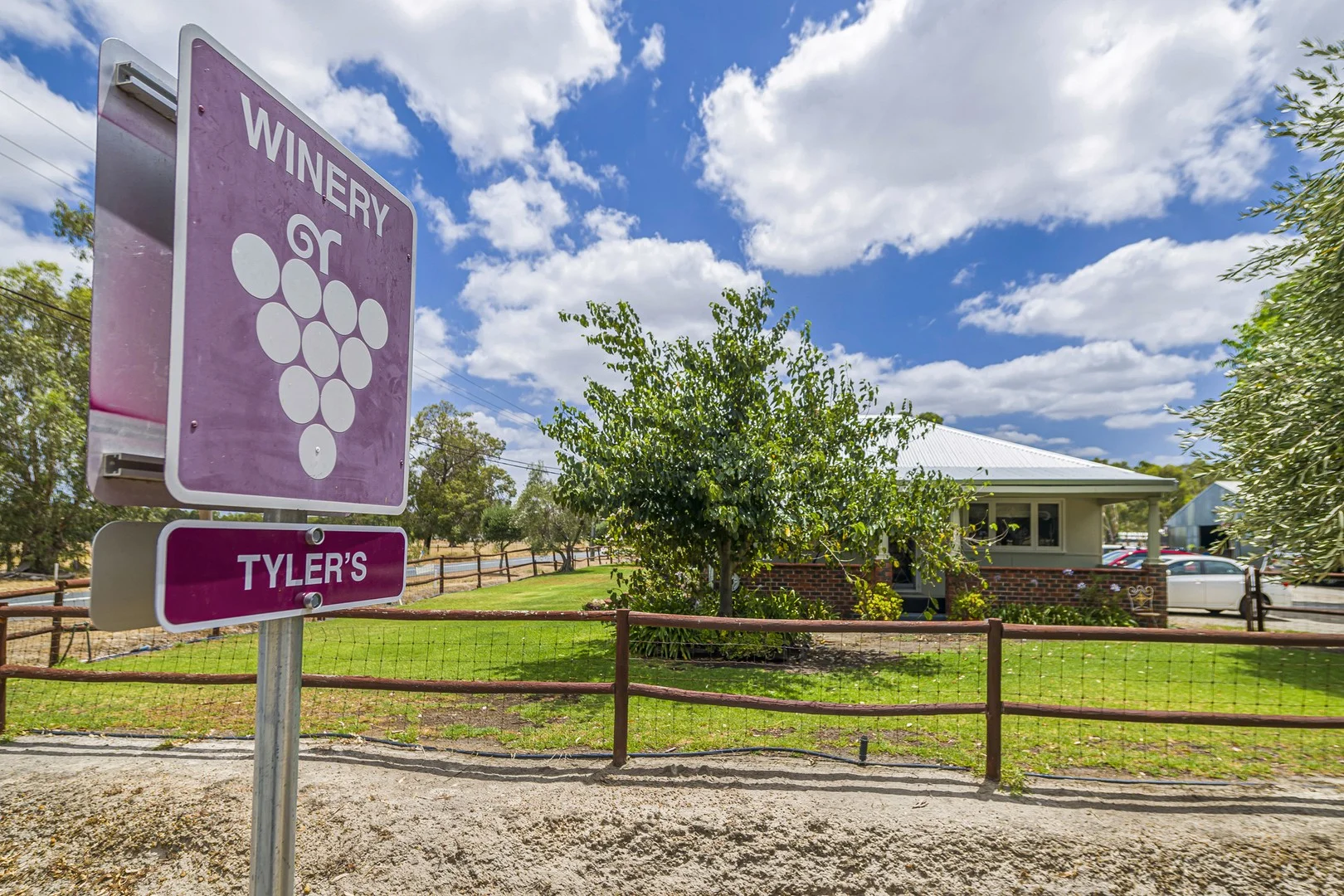 301 Padbury Avenue, Millendon WA 6056