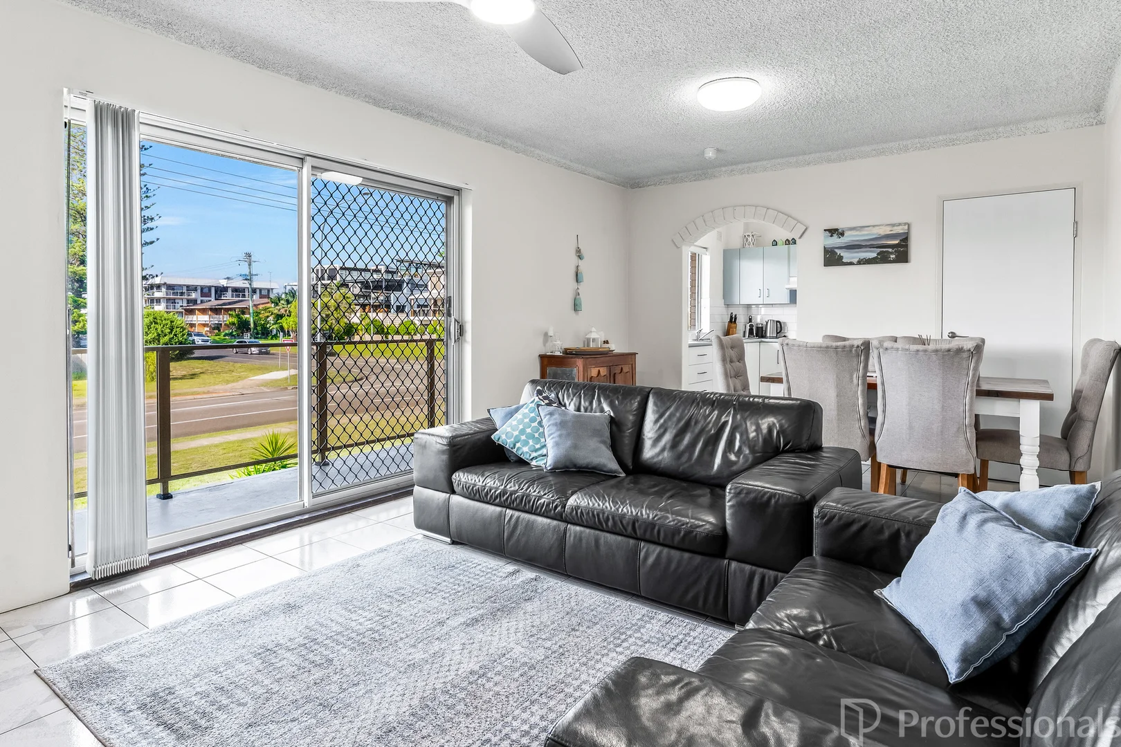 Additional image 3 of 2/31 Wharf Street, Tuncurry NSW 2428
