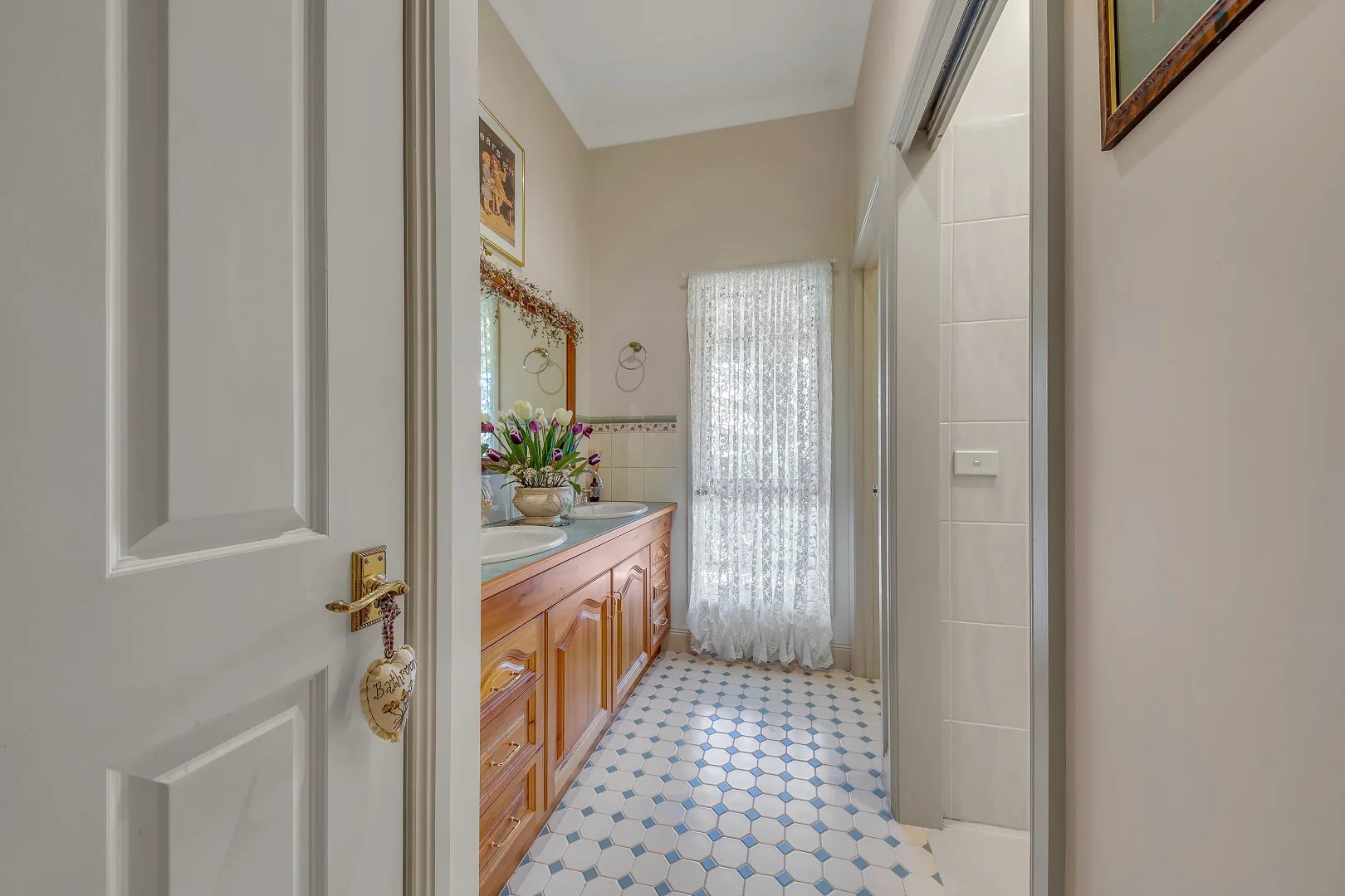 Additional image 12 of 5 Alexandra Court, Bright VIC 3741