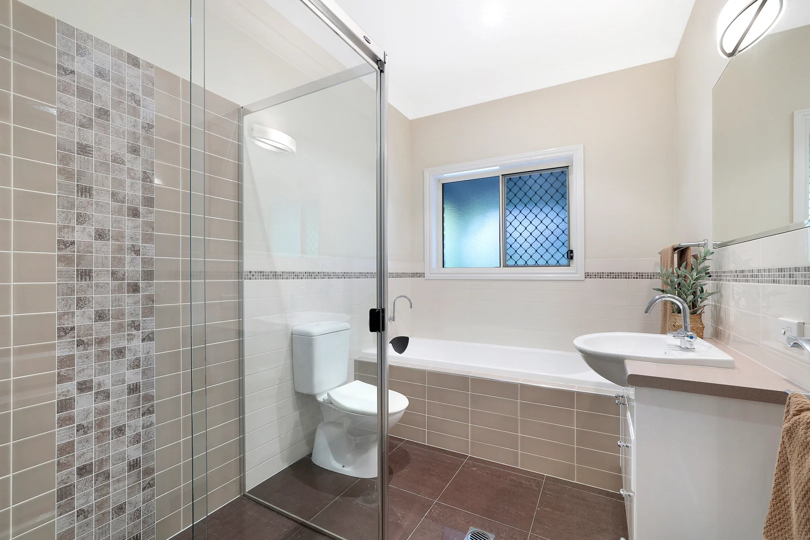 Additional image 14 of 69 Armada Crescent, Currumbin Waters QLD 4223