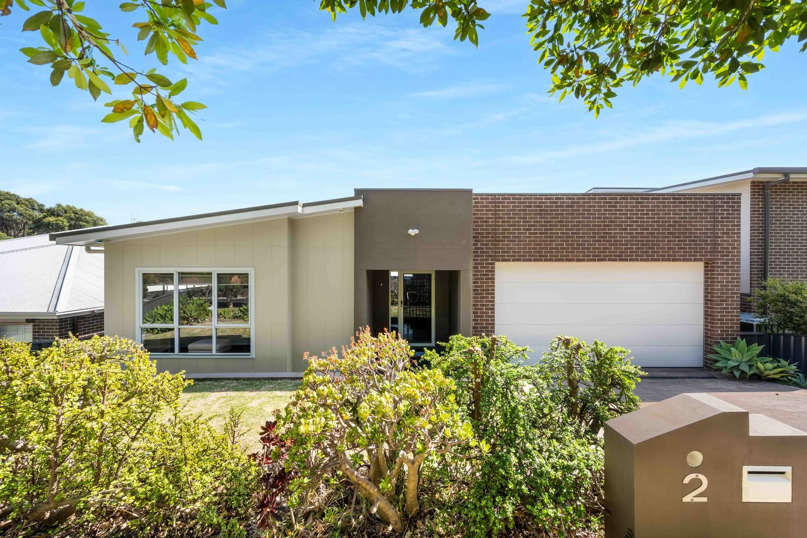 2 Hook Close, Shell Cove NSW 2529 photo 2