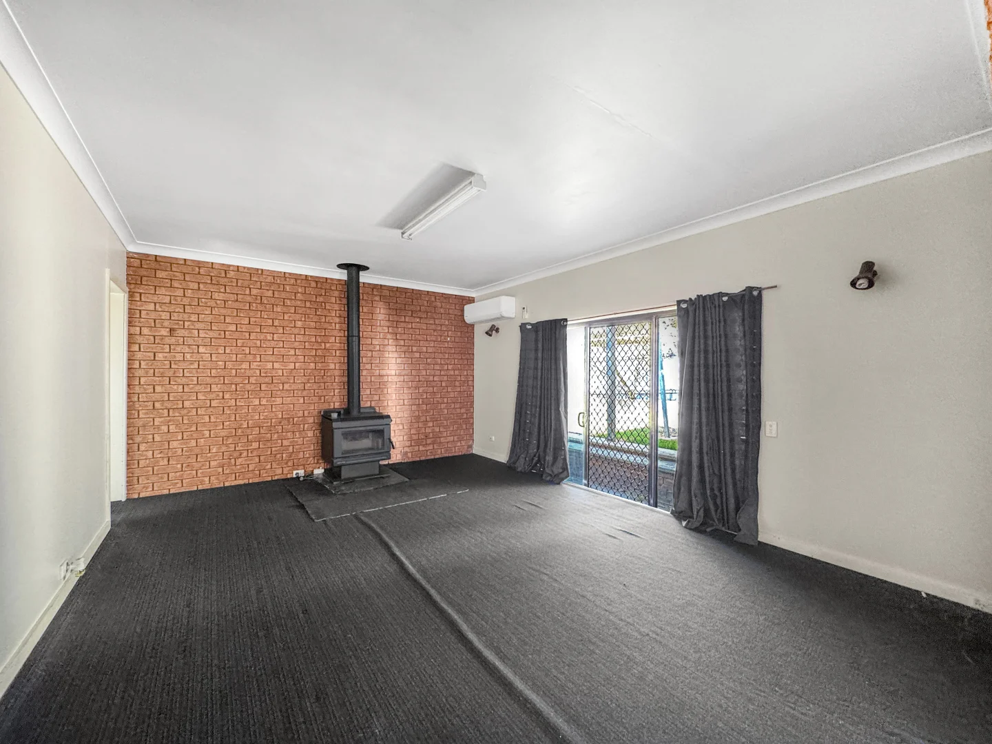 Additional image 2 of 10 Kinred Street, Tumut NSW 2720
