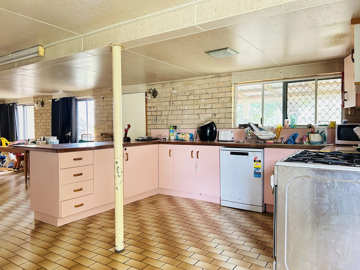 Additional image 2 of 10 Hammond Street, Hughenden QLD 4821