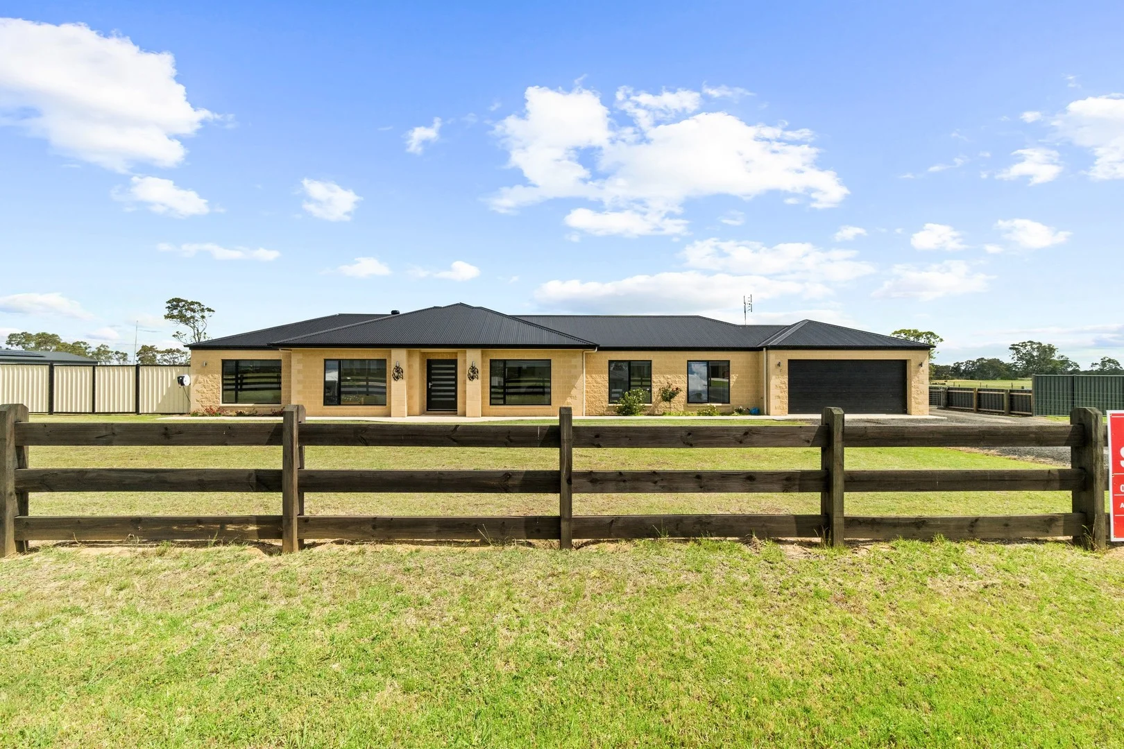 36 Burrnett Court, Heyfield VIC 3858