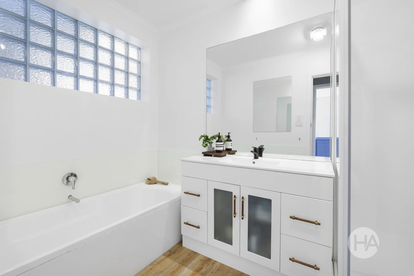 Additional image 8 of 12 Seaview Road, Tyabb VIC 3913