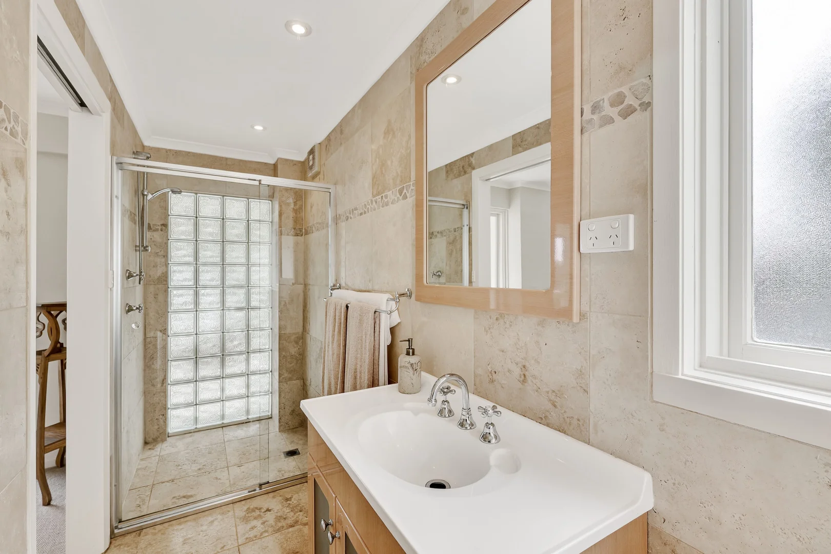 Additional image 11 of 20 Cottage Point Road, Cottage Point NSW 2084