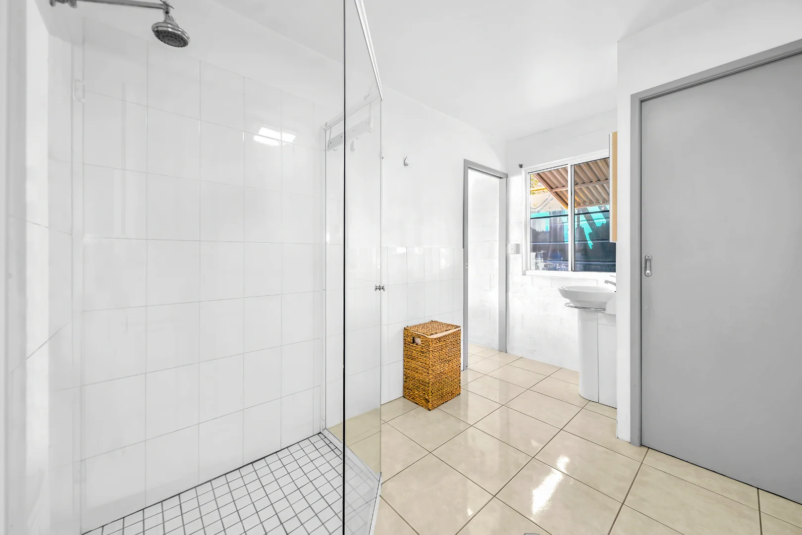 Additional image 20 of 129 Gloucester Avenue, Hideaway Bay QLD 4800