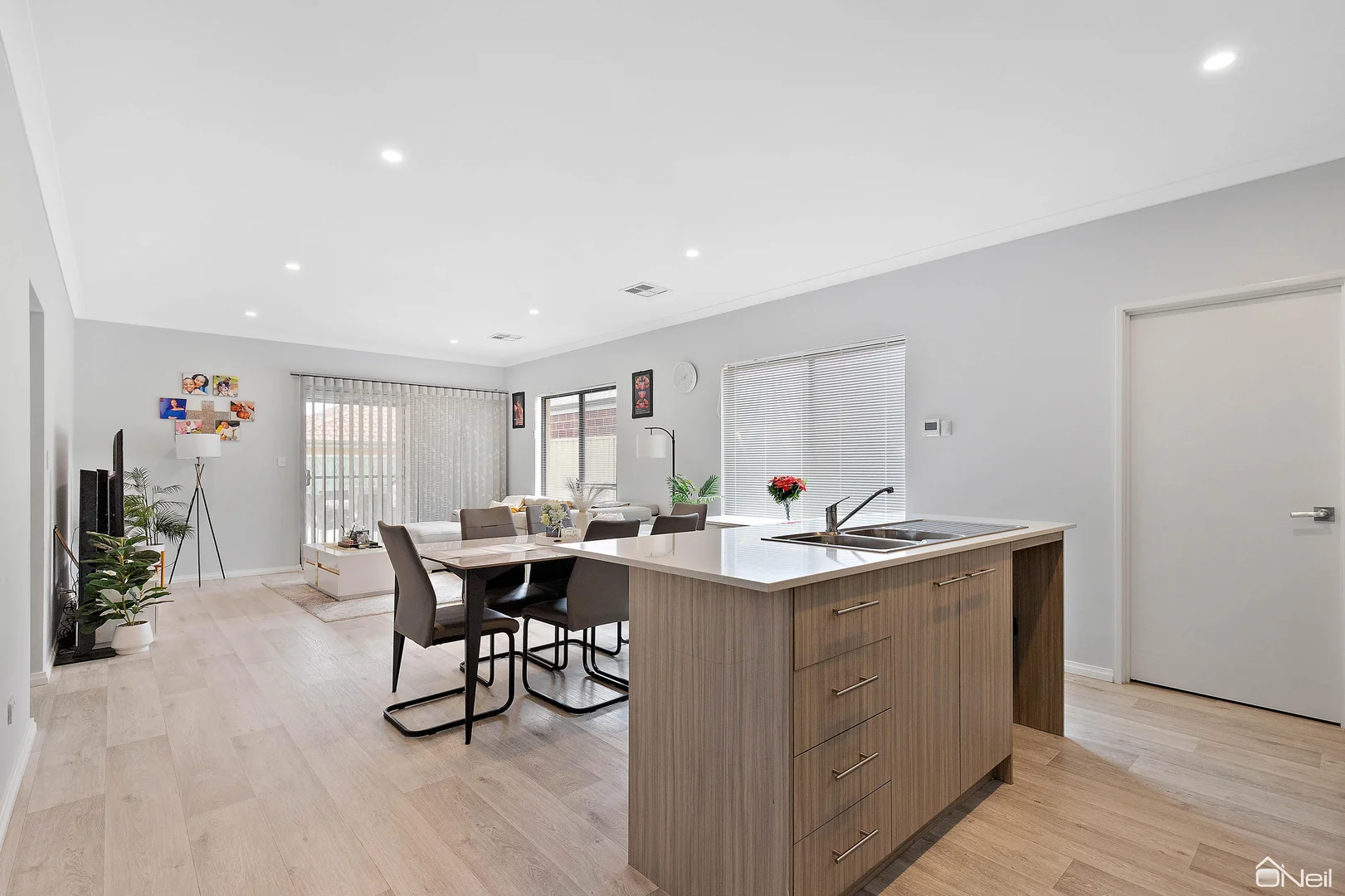 Additional image 3 of 16 Xanthium Circle, Seville Grove WA 6112