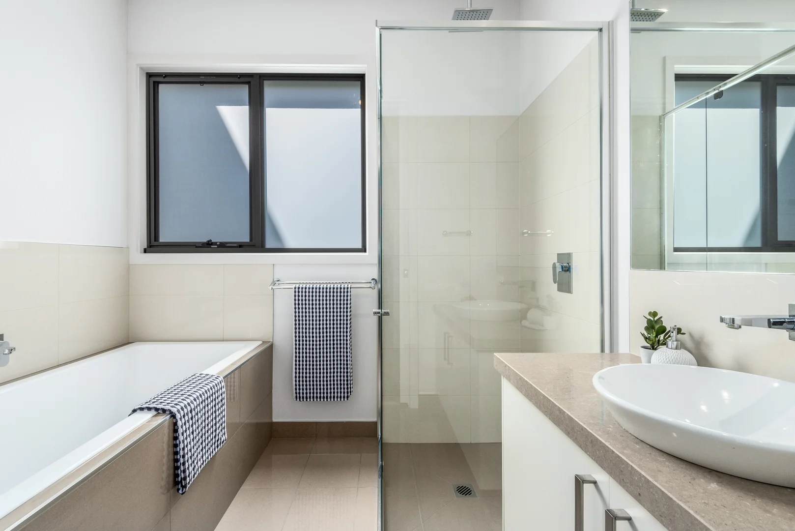 Additional image 14 of 97 Stoneleigh Crescent, Highton VIC 3216