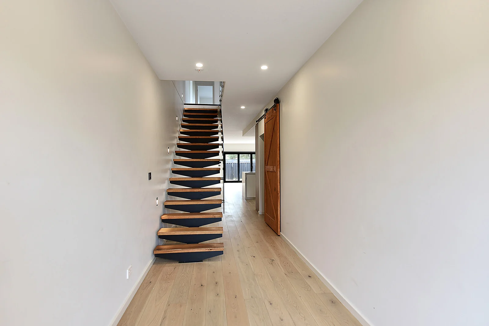 Additional image 4 of 182A Purinuan Road, Reservoir VIC 3073