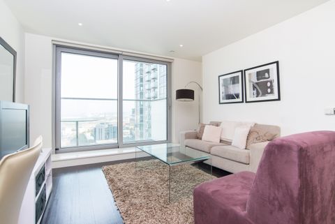 Pan Peninsula Square, Canary Wharf E14