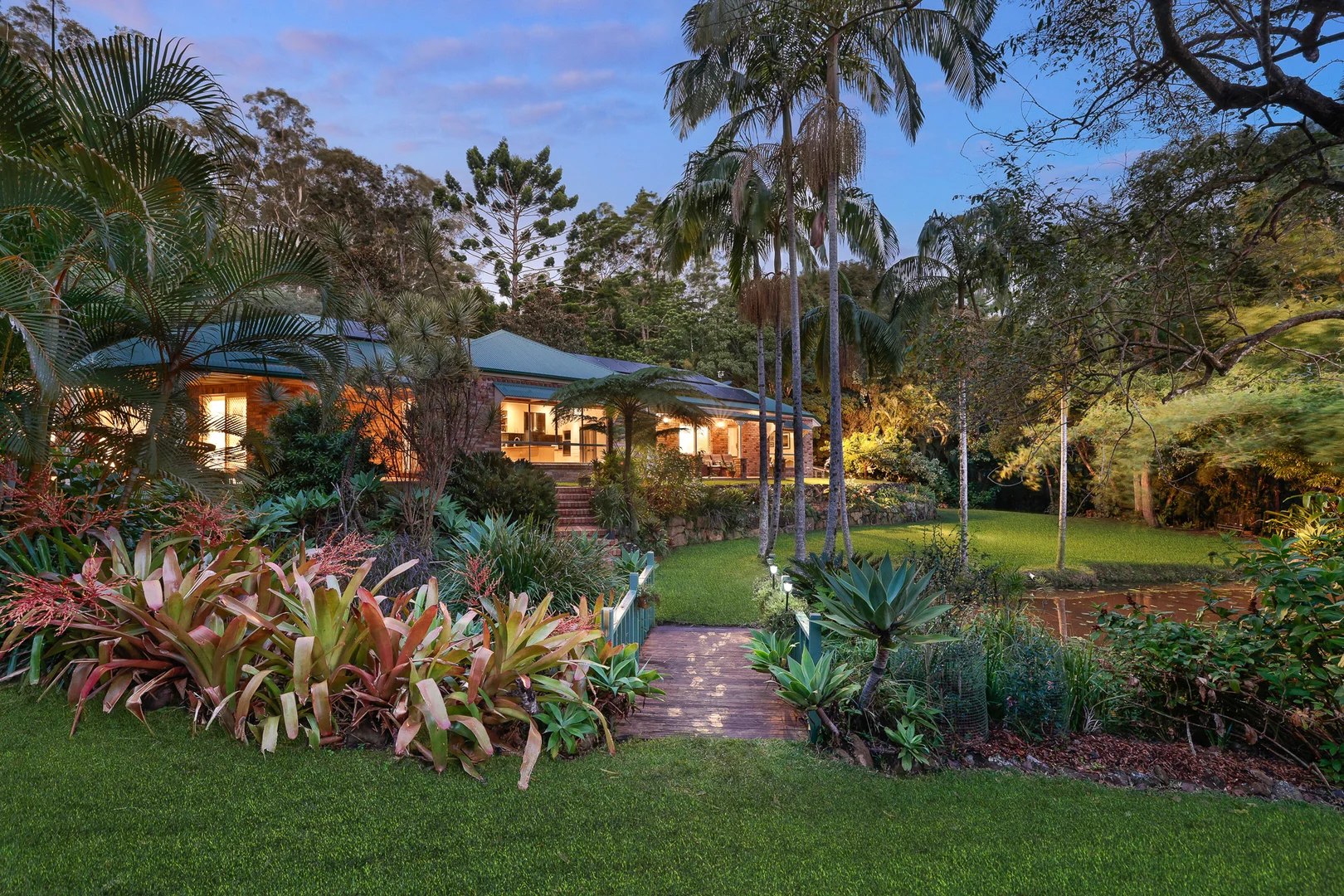 Additional image 29 of 69 Armada Crescent, Currumbin Waters QLD 4223