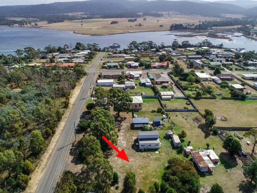 18 Lord Street, Triabunna TAS 7190