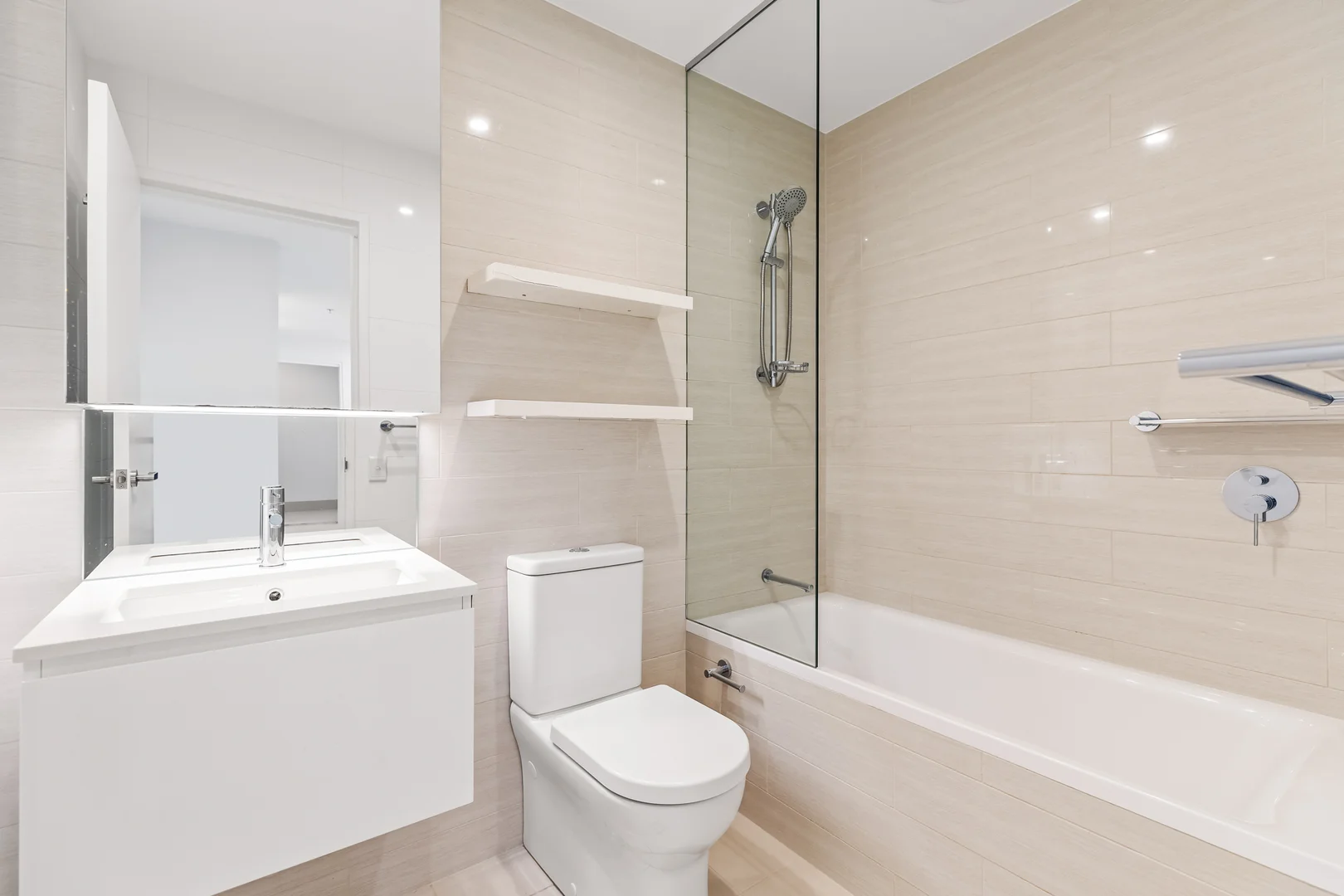 Additional image 11 of 403/2 Chisholm Street, Wolli Creek NSW 2205