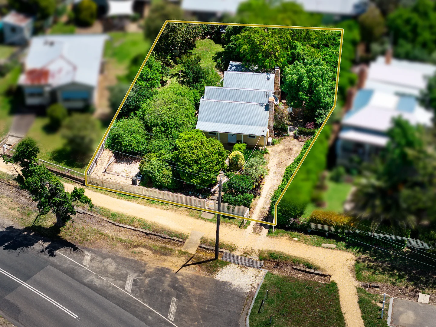 Additional image 2 of 9 Reef Street, Maldon VIC 3463