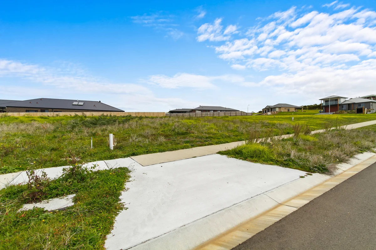 Additional image 7 of 6 Lochard Terrace, Lakes Entrance VIC 3909