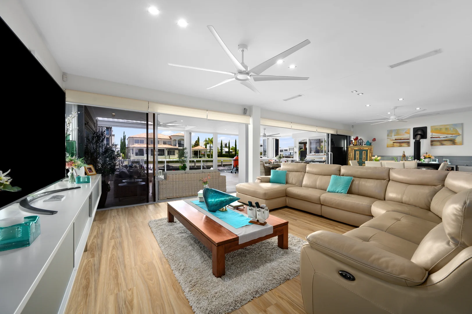 Additional image 2 of 9 Royal Albert Crescent, Sovereign Islands QLD 4216