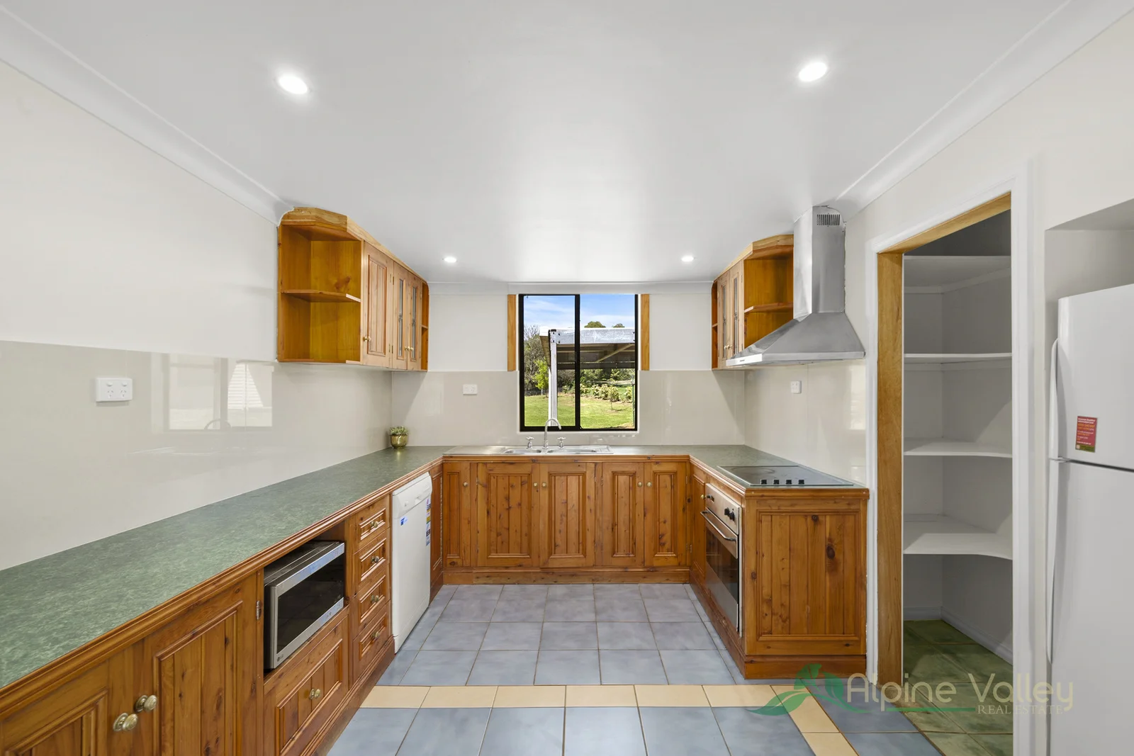 Additional image 4 of 18-20 Ryders Lane, Tawonga VIC 3697