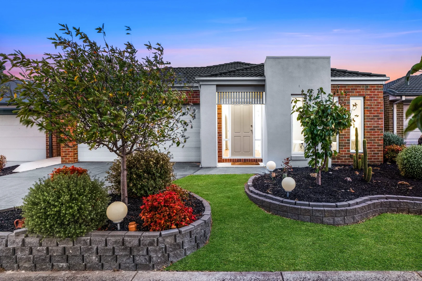 13 Prescott Drive, Cranbourne North VIC 3977