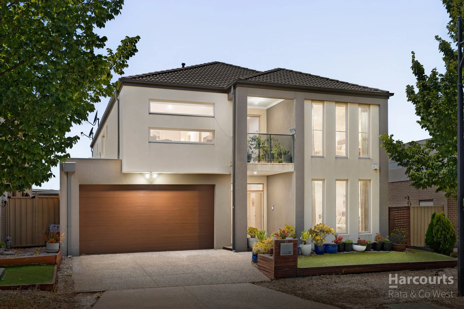 24 Maranoa Grove, Caroline Springs VIC 3023